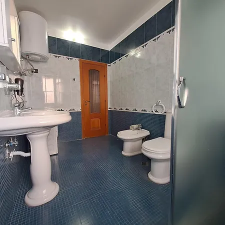 Seafront Two Bedrooms Near The Apartment *