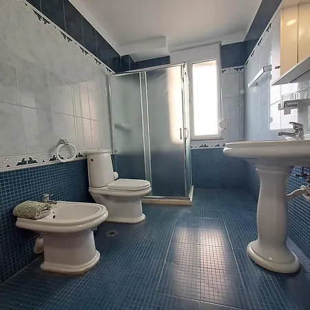 Lejlighed Seafront Two Bedrooms Near The